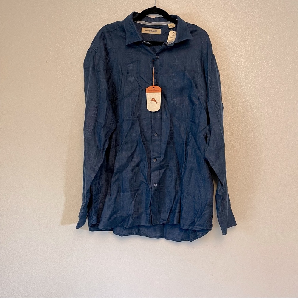 Tommy Bahama Button-Up